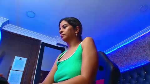 Estella online show from 09.27.25