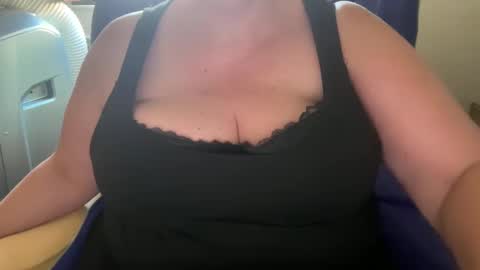 Snapshot of stellaaltamarea chatting on 09.25.25 stellaaltamarea online show from 09.25.25