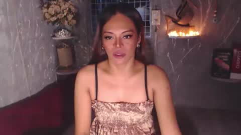 Snapshot of stellabronze chatting on 10.16.25 stella online show from 10.16.25