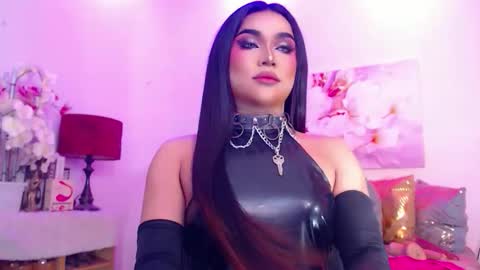 CALL ME STELLA online show from 03.30.26