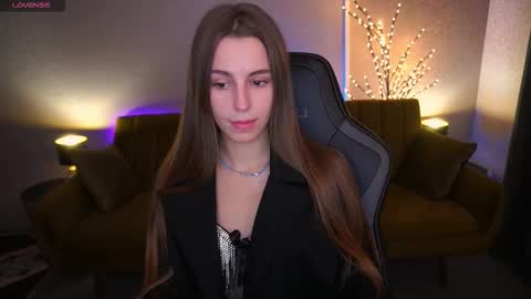 stellahoneywell online show from 11.20.25