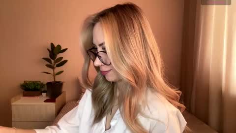 Alexia online show from 02.05.26