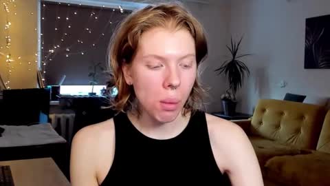 Snapshot of stellaswen chatting on 02.19.25 S T E L L A online show from 02.19.25