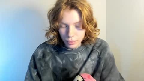 Snapshot of stellaswen chatting on 10.16.25 S T E L L A online show from 10.16.25