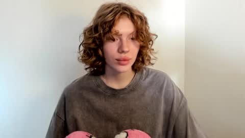 Snapshot of stellaswen chatting on 10.24.25 S T E L L A online show from 10.24.25