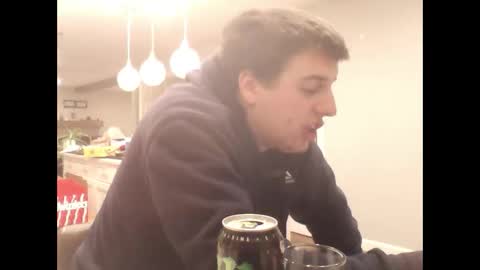 Snapshot of stepbro18 chatting on 12.19.24 Honestly Im a slut I have a high sex drive and I love talking to people off this platform online show from 12.19.24