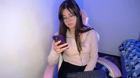 Emma online show from 02.18.25