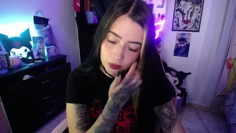 Snapshot of stephani_rousso chatting on 10.07.25 joha cosmo online show from 10.07.25