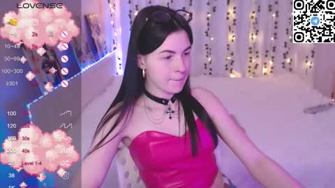 Snapshot of stephanie_diaz chatting on 02.04.26 stephanie_diaz online show from 02.04.26