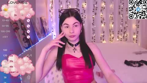 Snapshot of stephanie_diaz chatting on 02.05.26 stephanie_diaz online show from 02.05.26