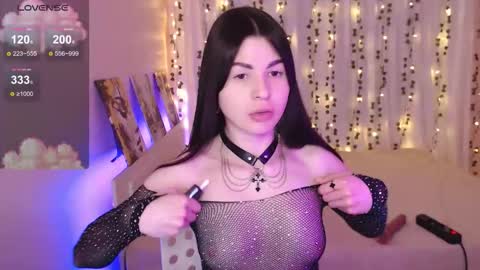 Snapshot of stephanie_diaz chatting on 02.27.26 stephanie_diaz online show from 02.27.26