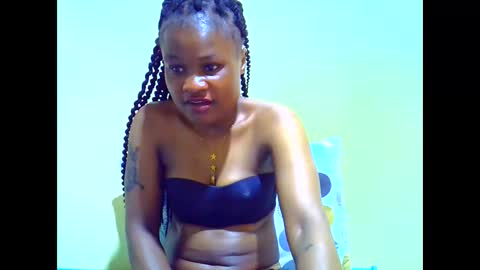 Snapshot of stephanieeh chatting on 04.16.26 stephanieeh online show from 04.16.26