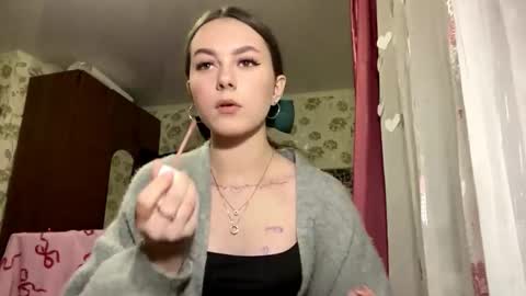 Stephani online show from 03.04.26