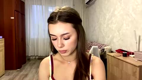 Stephani online show from 06.17.26