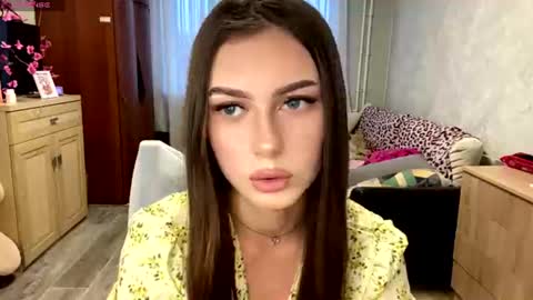 Stephani online show from 06.25.26
