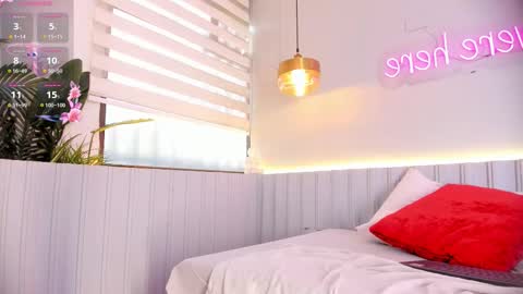 Snapshot of stephany__monroe chatting on 02.12.26 Stephany online show from 02.12.26