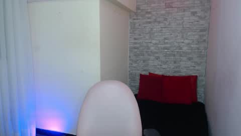 Snapshot of stephany_rodriguez_ chatting on 10.13.25 stephany_rodriguez_ online show from 10.13.25