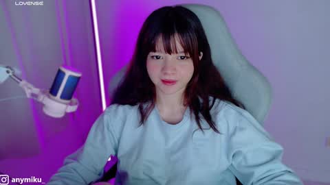 Snapshot of stephybrown chatting on 12.16.24 stephy online show from 12.16.24