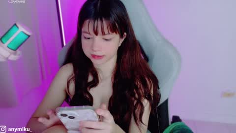 Snapshot of stephybrown chatting on 01.15.25 stephy online show from 01.15.25