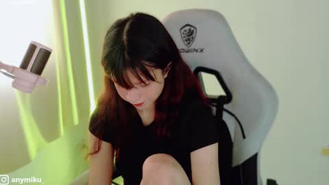 Snapshot of stephybrown chatting on 01.19.25 stephy online show from 01.19.25