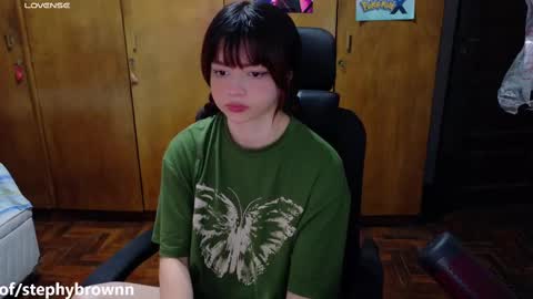 Snapshot of stephybrown chatting on 03.06.25 stephy online show from 03.06.25