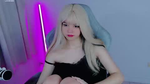 Snapshot of stephybrown chatting on 09.22.25 stephy online show from 09.22.25