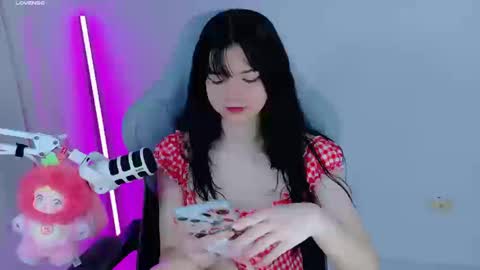 Snapshot of stephybrown chatting on 09.23.25 stephy online show from 09.23.25