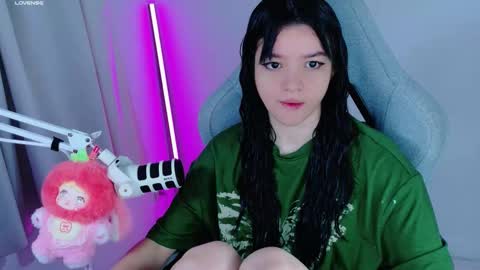 Snapshot of stephybrown chatting on 09.25.25 stephy online show from 09.25.25