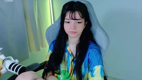 Snapshot of stephybrown chatting on 10.13.25 stephy online show from 10.13.25