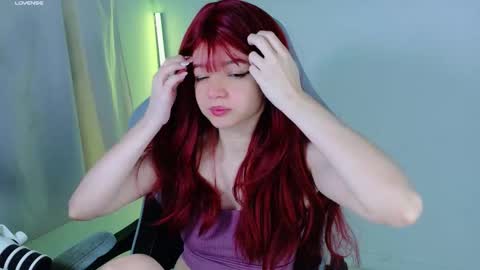 Snapshot of stephybrown chatting on 10.14.25 stephy online show from 10.14.25