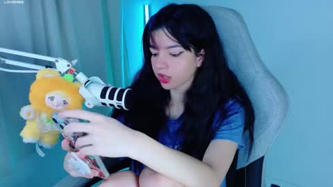 Snapshot of stephybrown chatting on 11.10.25 stephy online show from 11.10.25