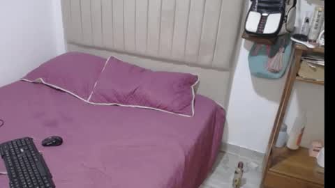 Angie mature online show from 09.10.25