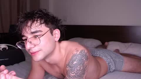 Snapshot of steveoceanbeanhuge chatting on 10.30.25 Alex   online show from 10.30.25