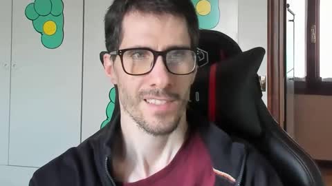 Snapshot of stevex870 chatting on 09.29.25 Steve online show from 09.29.25