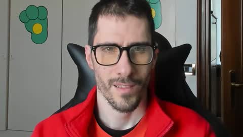 Snapshot of stevex870 chatting on 10.26.25 Steve online show from 10.26.25