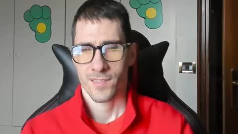 Snapshot of stevex870 chatting on 10.30.25 Steve online show from 10.30.25