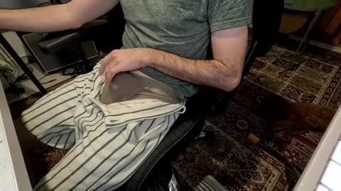 Snapshot of stevie_grey chatting on 09.22.25 stevie_grey online show from 09.22.25