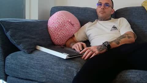 stevie_rae online show from 10.14.25