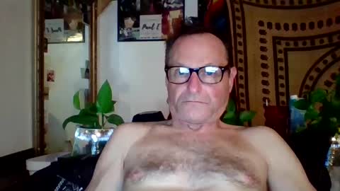 steviehard7 online show from 02.19.25