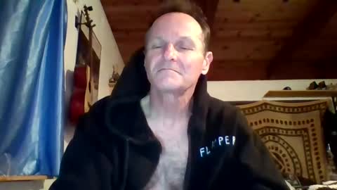 steviehard7 online show from 02.25.25