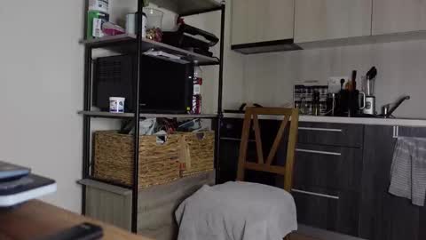 Snapshot of stewart_benzo chatting on 10.21.25 Stewart Barnz online show from 10.21.25