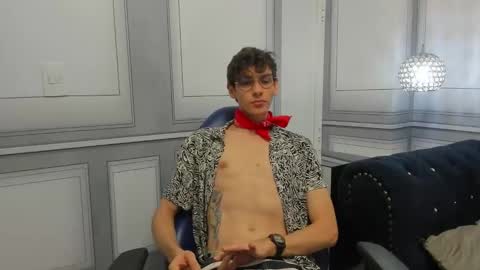 Snapshot of sthefan_salvatore chatting on 03.03.25 STEFAN online show from 03.03.25