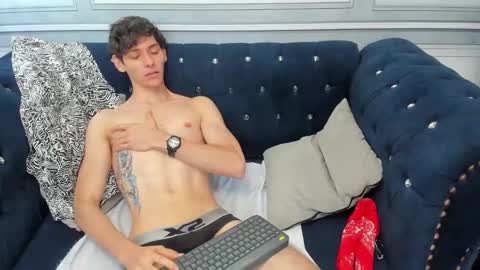 Snapshot of sthefan_salvatore chatting on 03.03.25 STEFAN online show from 03.03.25