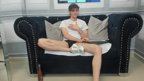 Snapshot of sthefan_salvatore chatting on 03.07.25 STEFAN online show from 03.07.25