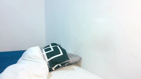 sthefany2512 online show from 04.02.26