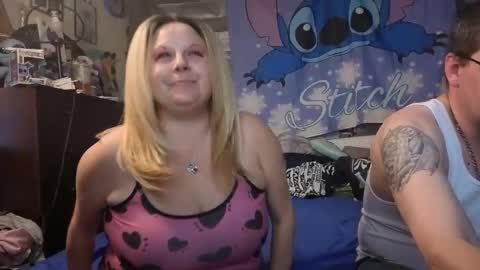 Snapshot of stitchsunshine85 chatting on 11.12.25 Tasha and Drew online show from 11.12.25