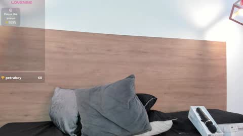 stivenbenet1 online show from 12.18.24