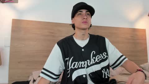 stivenbenet1 online show from 01.17.25