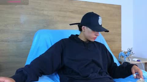 stivenbenet1 online show from 09.25.25