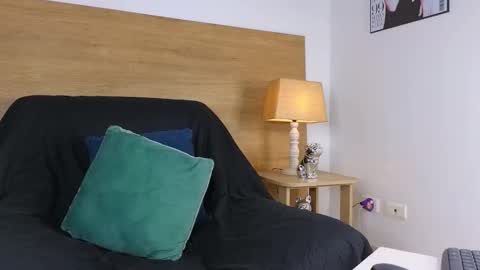 stivenbenet1 online show from 10.13.25